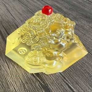 Liuli Year of the Rat Crystal Figurine